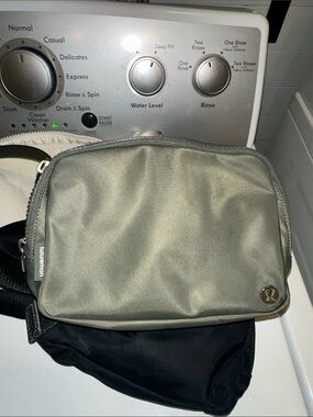 lululemon athletica Olive Green Men’s Belt Bag